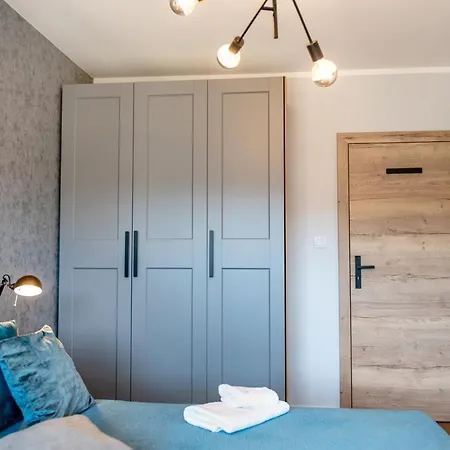 Szmaragd Apartment *